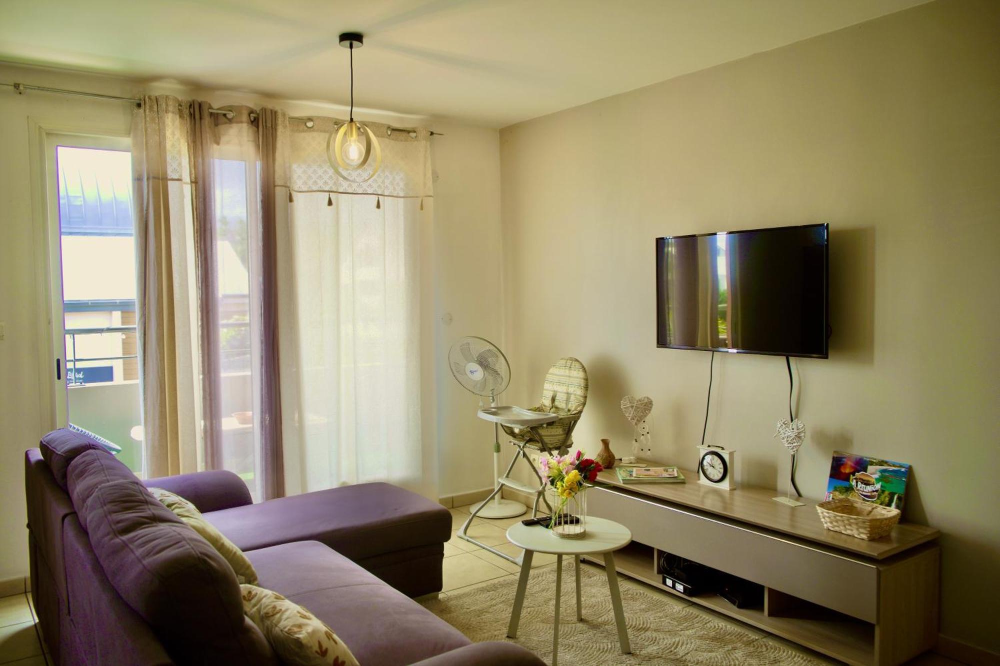 Les Balcons Du Theatre Apartment Saint-Gilles-les Bains Luaran gambar