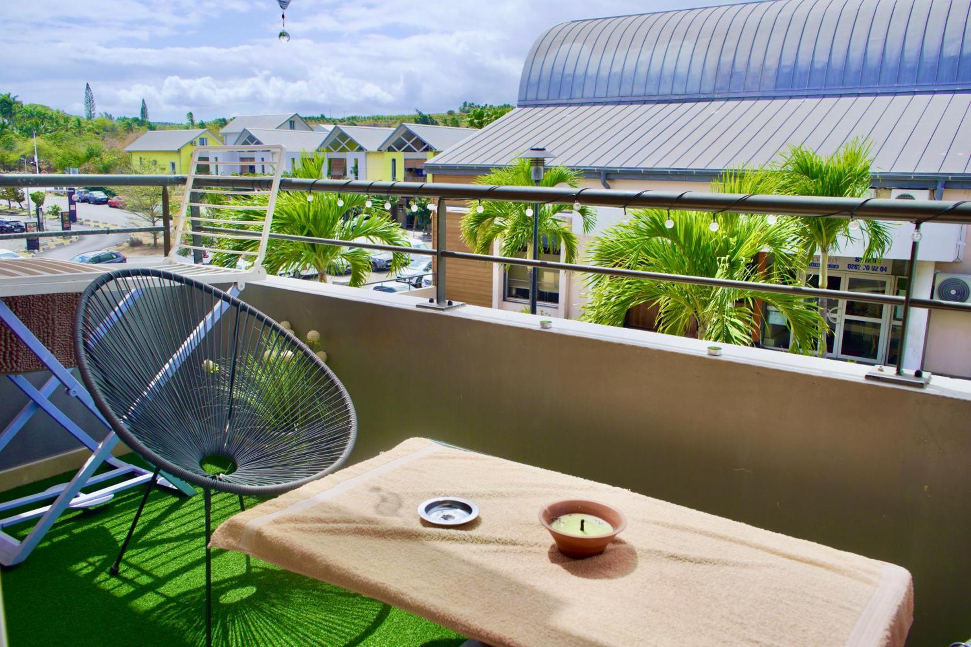 Les Balcons Du Theatre Apartment Saint-Gilles-les Bains Luaran gambar