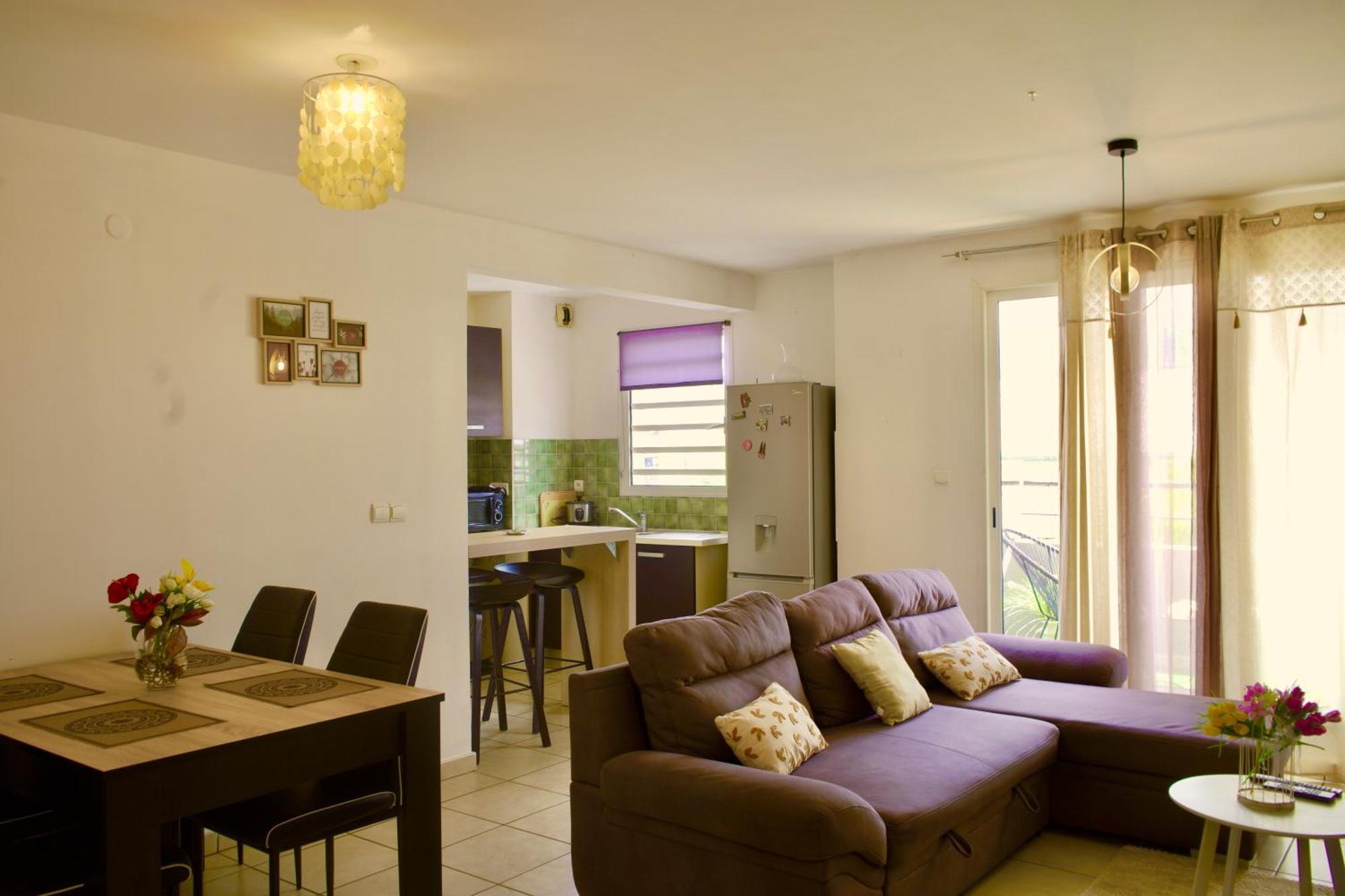 Les Balcons Du Theatre Apartment Saint-Gilles-les Bains Luaran gambar